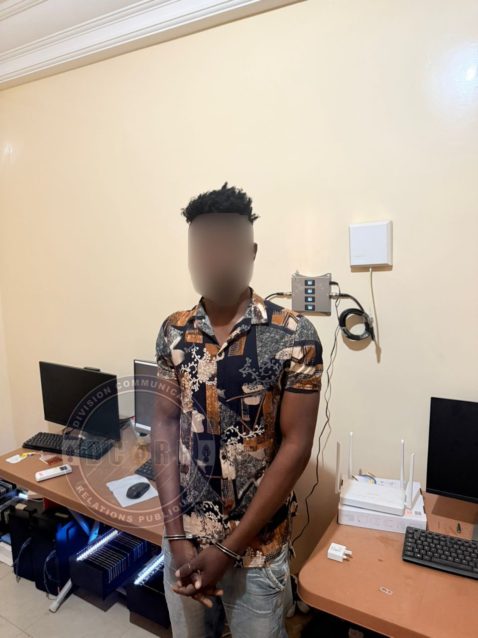 ASSOCIATION DE MALFAITEURS, FRAUDE SUR RÉSEAU DE COMMUNICATION PAR VOIE ÉLECTRONIQUE